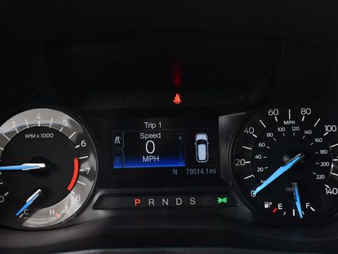 Used 2017 Ford Explorer XLT AWD/4WD image 27