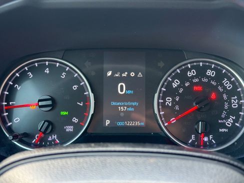 Used 2019 Toyota RAV4 LE image 33