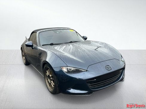 Used 2021 MAZDA MX-5 Miata Grand Touring RWD image 5