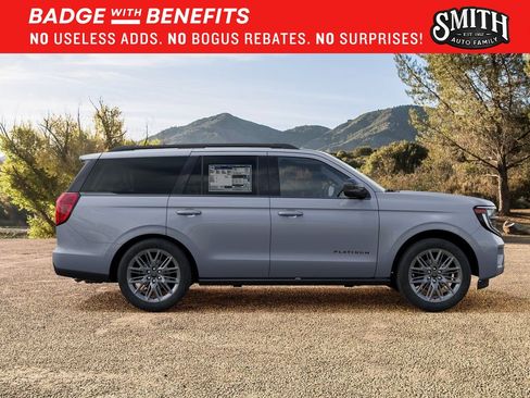 New 2027 Ford Expedition Platinum w/ Stealth Appearance Package AWD/4WD image 6