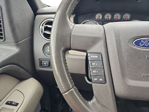 Used 2010 Ford F150 XLT AWD/4WD image 18