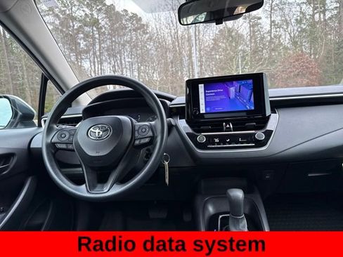 Used 2025 Toyota Corolla LE image 20