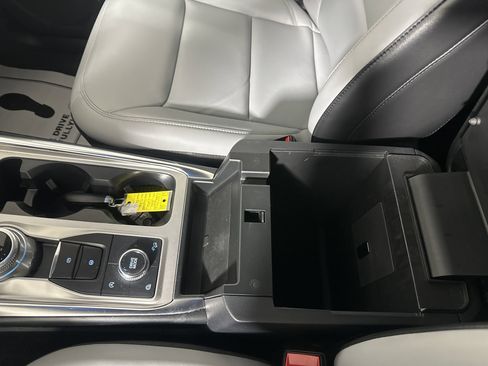 Certified 2021 Ford Explorer XLT w/ Equipment Group 202A image 22