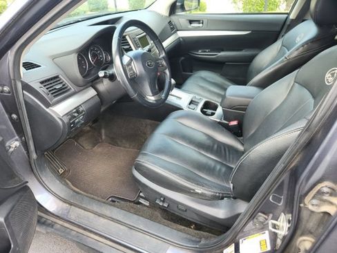 Used 2014 Subaru Outback 2.5i Premium AWD/4WD image 4