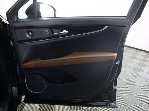 Used 2022 Lincoln Nautilus Reserve w/ Monochromatic Package image 26