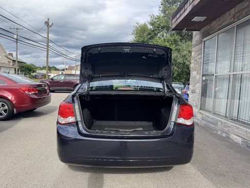 Used 2016 Chevrolet Cruze LS FWD image 16