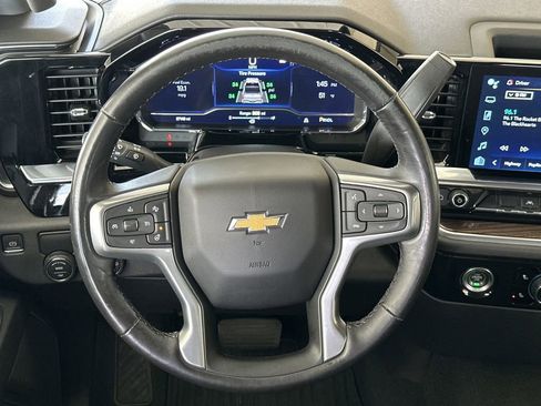 Used 2022 Chevrolet Silverado 1500 LT w/ LPO, Dark Essentials Package image 17