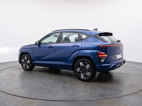 Used 2025 Hyundai Kona SEL FWD image 6
