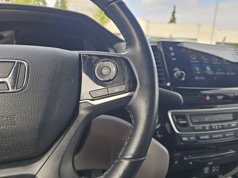 Used 2020 Honda Pilot Touring image 33
