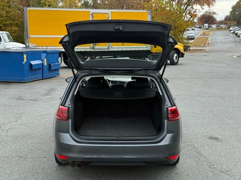 Used 2016 Volkswagen Golf Limited Edition image 16