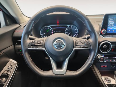 Used 2021 Nissan Sentra SR FWD image 17