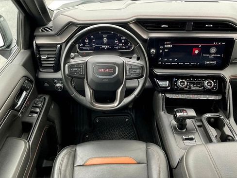Used 2023 GMC Sierra 1500 AT4 w/ AT4 Preferred Package image 5