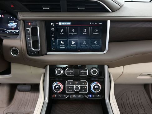 Used 2023 GMC Yukon XL Denali image 35