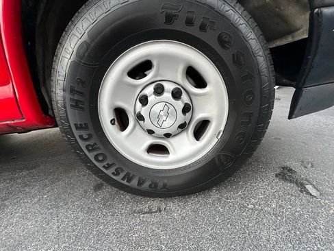 Used 2018 Chevrolet Express 2500 w/ Driver Convenience Package image 27