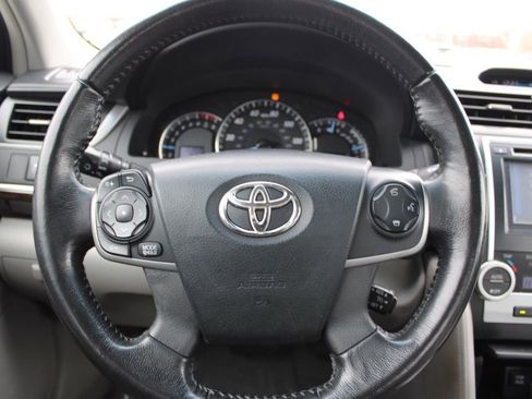 Used 2012 Toyota Camry XLE image 28