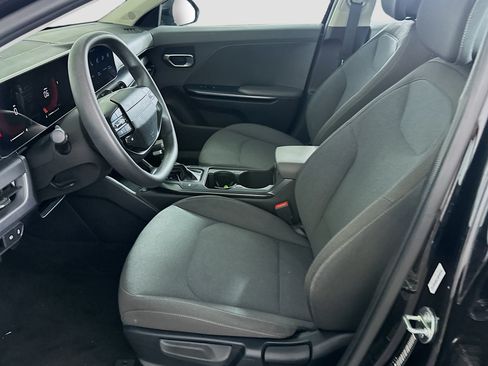 Used 2025 Kia K4 FWD image 13