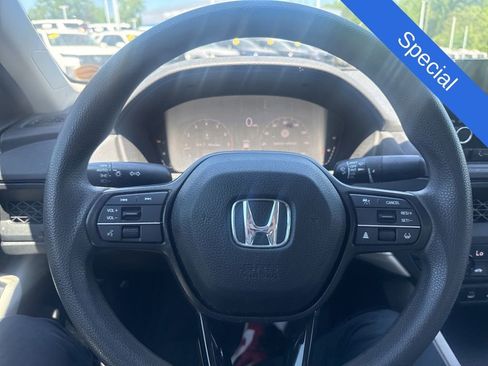 Used 2023 Honda Accord LX image 9