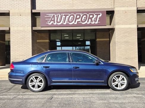 Used 2014 Volkswagen Passat 1.8T SEL Premium image 4