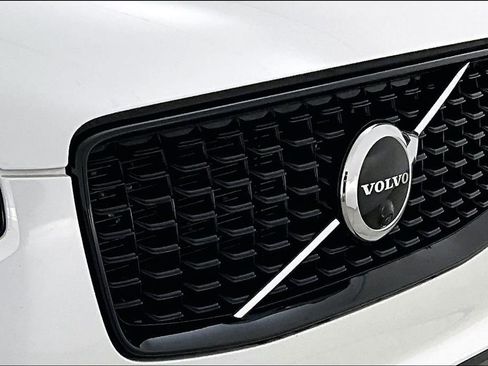 Used 2023 Volvo XC90 T8 Ultimate image 38