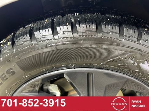 Used 2023 Hyundai Elantra SEL w/ Cargo Package image 13