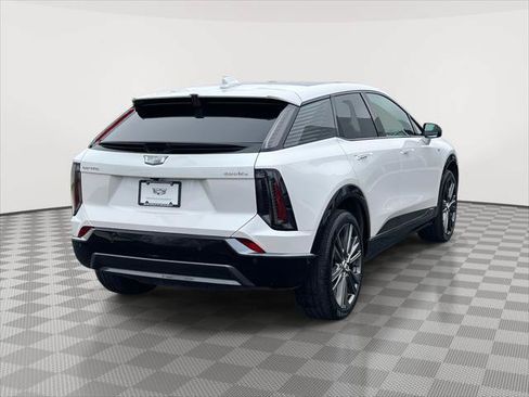 Used 2025 Cadillac Optiq Sport 2 AWD/4WD image 5