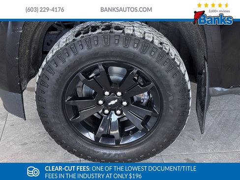 Used 2021 Chevrolet Colorado Z71 w/ Z71 Midnight Edition image 4