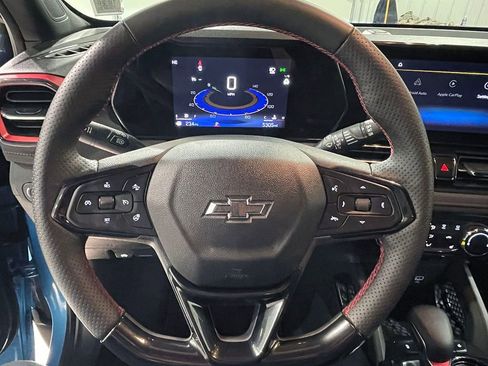 Used 2025 Chevrolet TrailBlazer RS w/ Driver Confidence Package FWD image 34