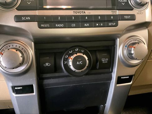 Used 2013 Toyota 4Runner SR5 image 33