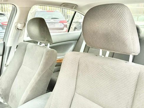 Used 2012 Honda Accord EX image 10