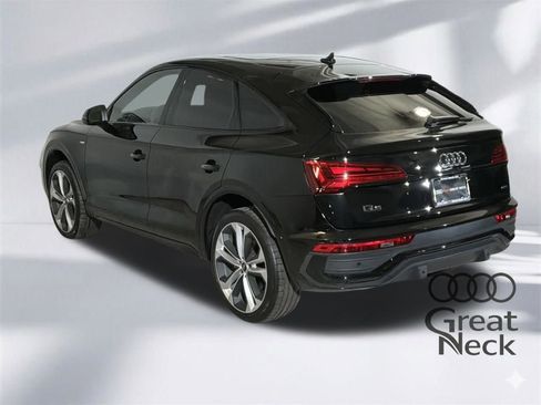 Used 2023 Audi Q5 2.0T Prestige w/ Prestige Package image 7