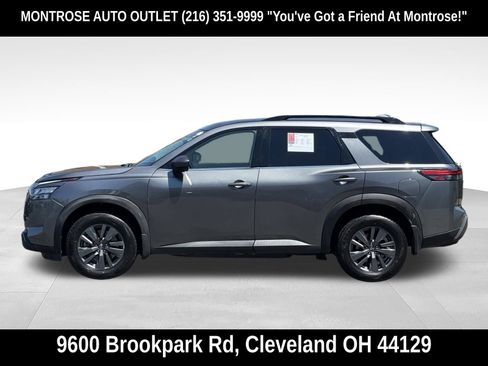 Used 2023 Nissan Pathfinder SV AWD/4WD image 8