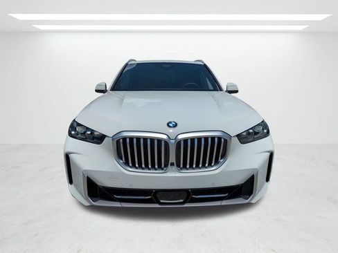 New 2026 BMW X5 xDrive40i w/ Premium Package AWD/4WD image 9