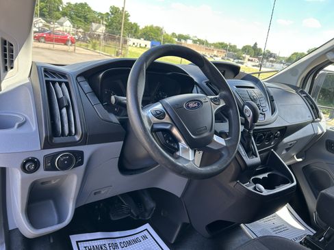 Used 2019 Ford Transit 150 XL RWD image 11