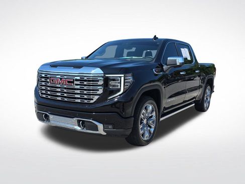 Used 2024 GMC Sierra 1500 Denali AWD/4WD image 2