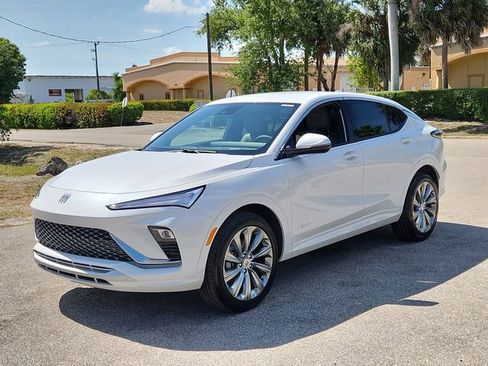 New 2026 Buick Envista Avenir FWD image 2