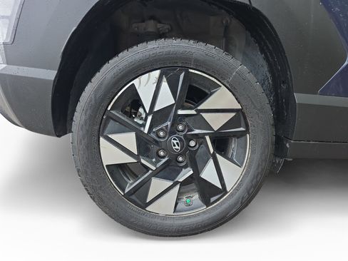Used 2024 Hyundai Kona SEL AWD/4WD image 17