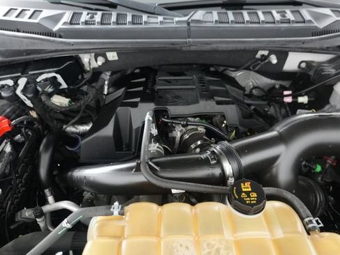 Used 2018 Ford F150 XLT w/ Equipment Group 302A Luxury AWD/4WD image 40
