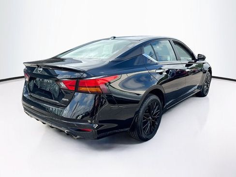 Used 2025 Nissan Altima 2.5 SV w/ SV Special Edition Package AWD/4WD image 5