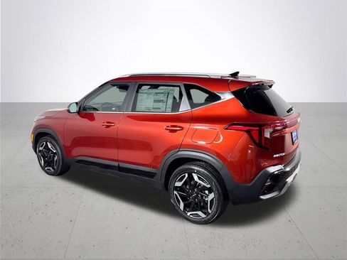 New 2026 Kia Seltos SX image 8