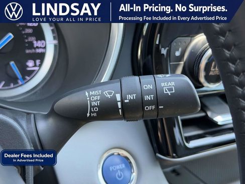 Used 2022 Toyota Highlander XLE FWD image 24