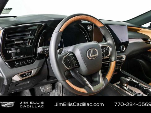 Used 2025 Lexus RX 350 AWD image 4