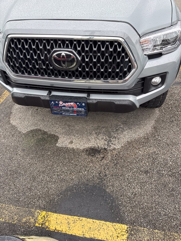 Used 2018 Toyota Tacoma TRD Off-Road AWD/4WD image 8