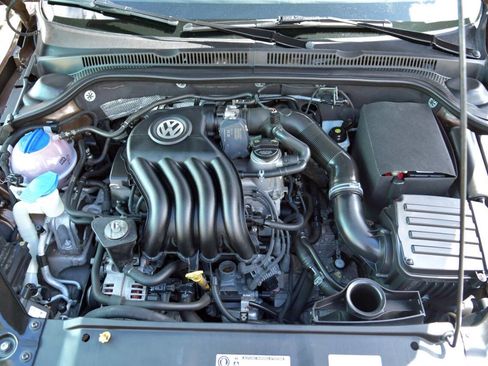 Used 2014 Volkswagen Jetta S image 19