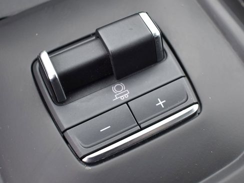 Used 2025 GMC Sierra 2500 Denali image 25