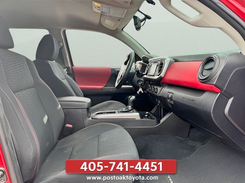 Used 2016 Toyota Tacoma SR5 w/ SR5 Appearance Package (SN) RWD image 24