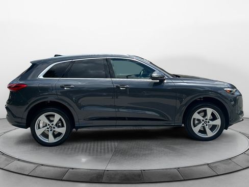 Used 2025 Audi Q5 Premium Plus AWD/4WD image 7