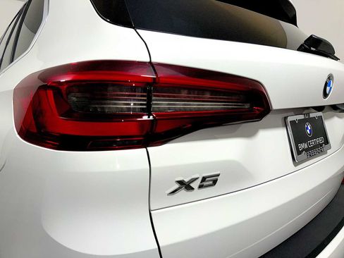 Certified 2023 BMW X5 xDrive40i w/ Premium Package image 28