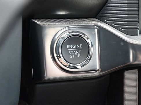 New 2025 Ford F150 Platinum w/ Equipment Group 702A High image 42