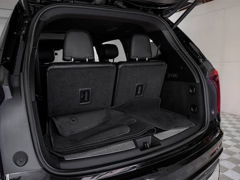 Used 2024 Cadillac XT6 Premium Luxury image 58