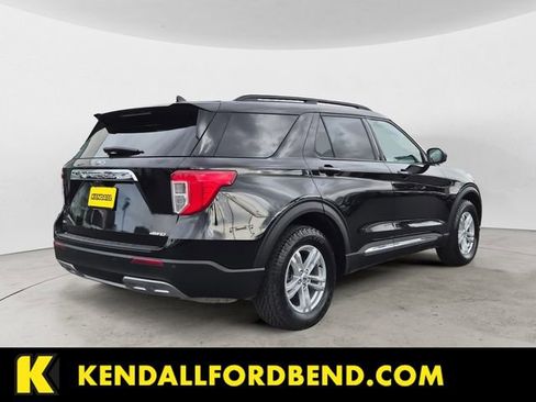 Certified 2023 Ford Explorer XLT AWD/4WD image 5